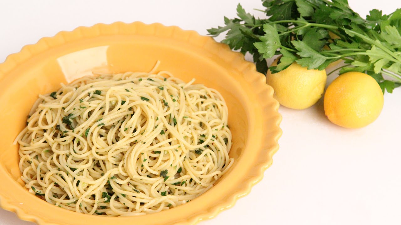 Чечевичные спагетти рецепт. Макароны во время поста с чем. How to make good pasta.