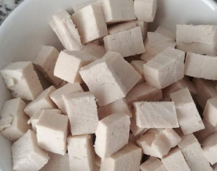 Соевый творог 4 буквы. Плавится ли сыр тофу в духовке. Сыр тофу плавится или нет в духовке. Кантофу.